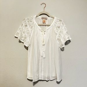 Flying Tomato Flowy Blouse